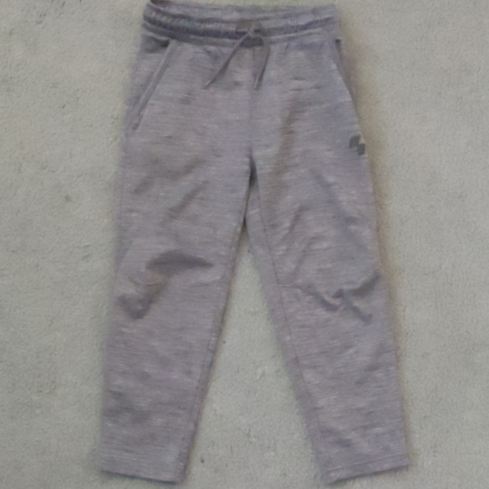 Boys gray sweatpants size 5/6